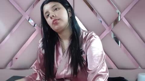 Snapshot of nathaly_low chatting on 11, 2, 2025 nathaly low online show from 11, 2, 2025