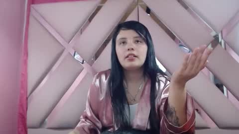 Snapshot of nathaly_low chatting on 22, 2, 2025 nathaly low online show from 22, 2, 2025