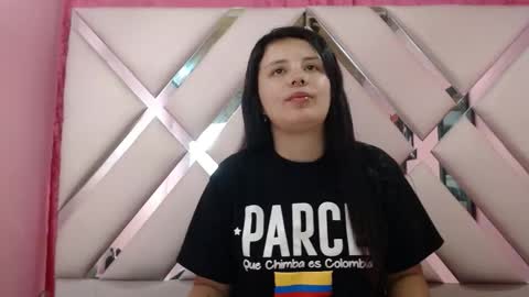 Snapshot of nathaly_low chatting on 30, 9, 2025 nathaly low online show from 30, 9, 2025