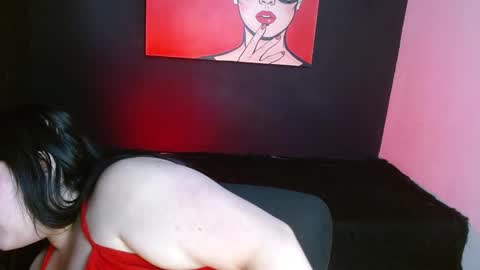   online show from 22, 10, 2025