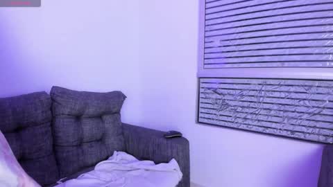 Nathilie steele online show from 15, 10, 2025