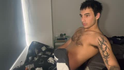 Snapshot of native_boy2 chatting on 19, 4, 2026 native_boy2 online show from 19, 4, 2026