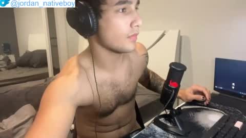 Snapshot of native_boy2 chatting on 17, 5, 2026 native_boy2 online show from 17, 5, 2026