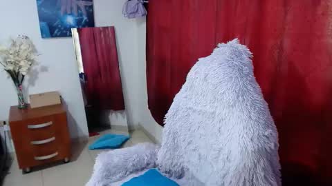 Snapshot of natshaa chatting on 6, 2, 2026 IG natsaall online show from 6, 2, 2026