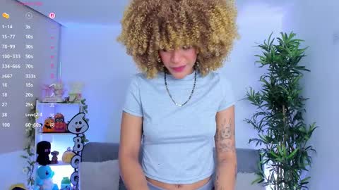 Snapshot of natty_romanof_1 chatting on 6, 10, 2025 natty online show from 6, 10, 2025