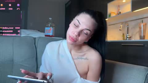 NATTY FIERROS online show from 25, 2, 2025