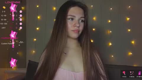 Snapshot of nature_starlight chatting on 3, 11, 2025 Eva online show from 3, 11, 2025