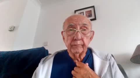 Snapshot of naturistmale81 chatting on 10, 10, 2025 naturistmale81 online show from 10, 10, 2025