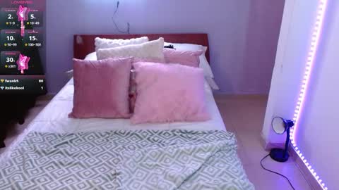 Natalia online show from 15, 2, 2025