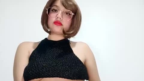 Snapshot of natybratt chatting on 9, 11, 2025 Naty online show from 9, 11, 2025