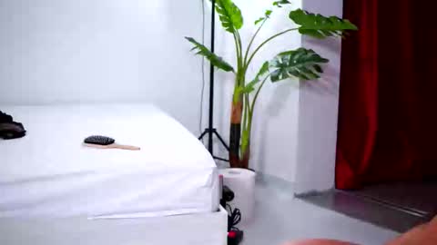 Naty online show from 18, 10, 2025