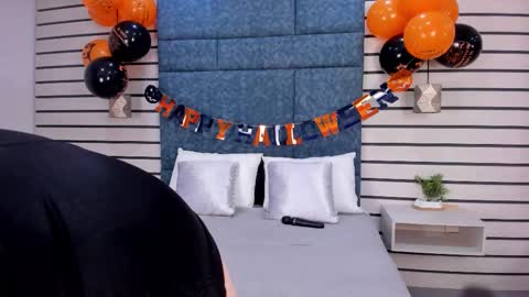 Naty  online show from 26, 10, 2025