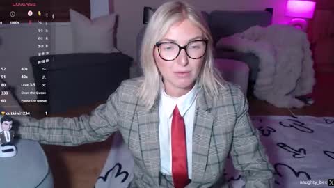 Bex currently on maternity leave online show from 30, 10, 2025