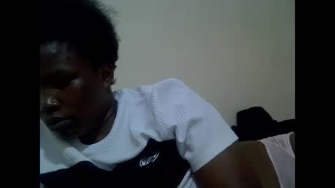 Snapshot of naughty_baddie5 chatting on 21, 12, 2025 candy online show from 21, 12, 2025