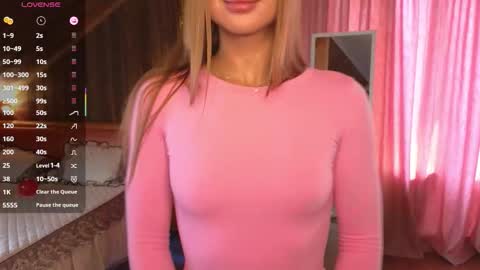 Snapshot of naughty_bunny__ chatting on 22, 9, 2025 Naughty Bunny online show from 22, 9, 2025