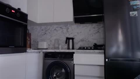 Chris Carrie online show from 9, 10, 2025