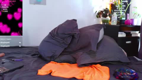 Em  please help me reach 100 thumbs up 3 online show from 4, 1, 2025