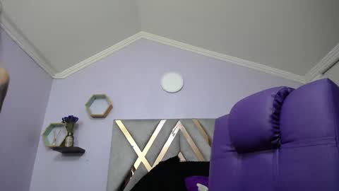 Kitten online show from 29, 1, 2025