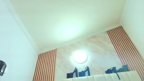 Kitten online show from 24, 10, 2025