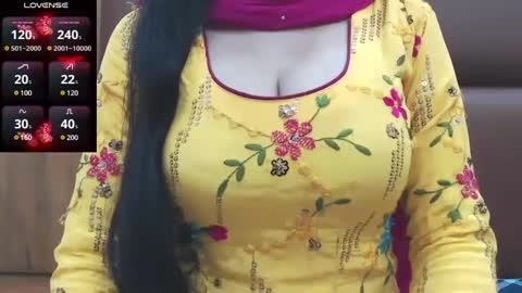 Snapshot of naughty_love489696 chatting on 27, 12, 2024 riya online show from 27, 12, 2024