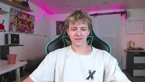 Snapshot of naughty_nik43 chatting on 16, 1, 2025 Nik online show from 16, 1, 2025