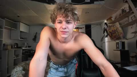 Snapshot of naughty_nik43 chatting on 25, 9, 2025 Nik online show from 25, 9, 2025