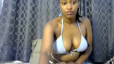 Snapshot of naughty_riri21 chatting on 14, 6, 2026 Riri online show from 14, 6, 2026