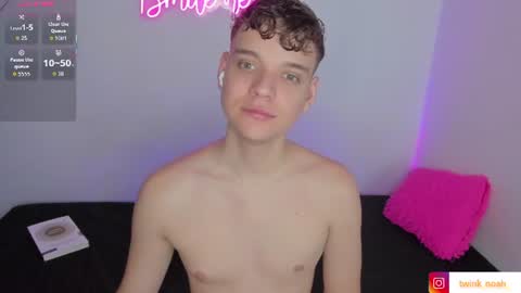 Snapshot of naughty_twink18 chatting on 7, 8, 2026 Noah online show from 7, 8, 2026