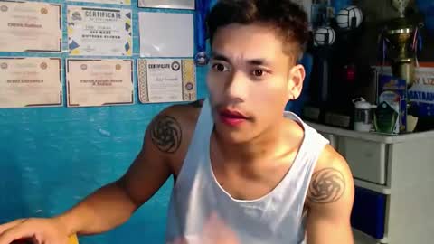 naughtyfuck_boy online show from 19, 10, 2025