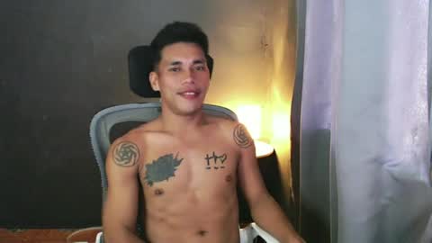 Snapshot of naughtyfuck_boy chatting on 17, 6, 2026 naughtyfuck_boy online show from 17, 6, 2026