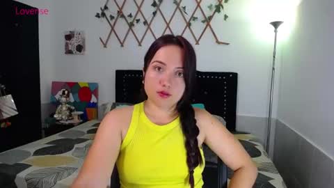 Snapshot of naughtygirl_mmm chatting on 6, 7, 2026 Valeria online show from 6, 7, 2026