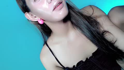 Snapshot of naughtygirlintown chatting on 4, 3, 2025 Mariella online show from 4, 3, 2025