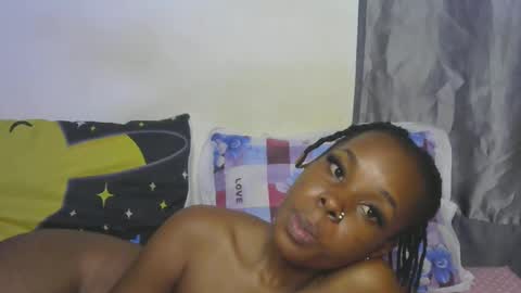 Snapshot of naughtyie chatting on 15, 10, 2025 naughtyie online show from 15, 10, 2025