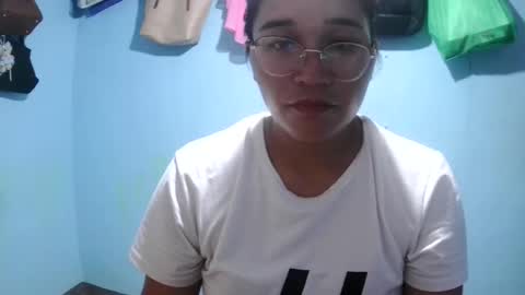 naughtykate69495126 online show from 21, 4, 2026