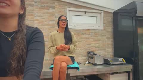 ANDREA STEPH  MIKE online show from 3, 10, 2025