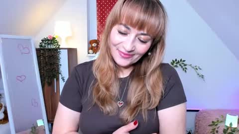 Milana - on air every day except Wednesday from 9 pm to 4 am European time online show from 22, 10, 2025