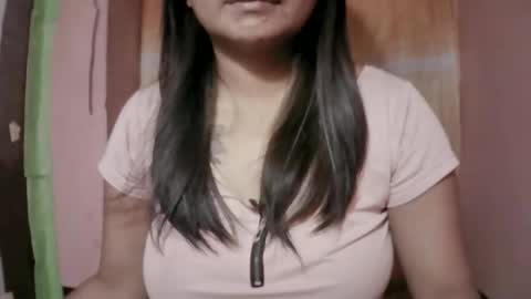 naughtymom_33 online show from 15, 1, 2026