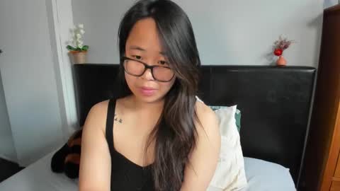 Gigi Chu  online show from 12, 3, 2026