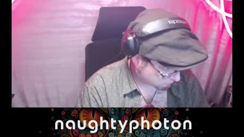 naughtyphotons online show from 9, 3, 2025