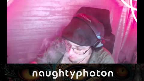 naughtyphotons online show from 9, 3, 2025