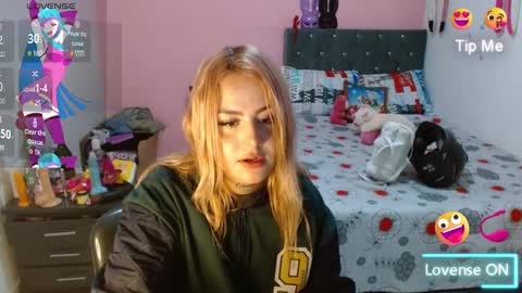 naughtyplayass online show from 23, 12, 2024