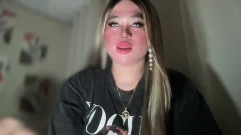Snapshot of naughtyrosecum chatting on 8, 3, 2025 Rose Wilson online show from 8, 3, 2025