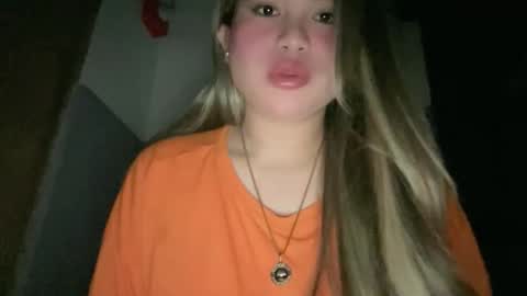 Snapshot of naughtyrosecum chatting on 11, 6, 2026 Rose Wilson online show from 11, 6, 2026