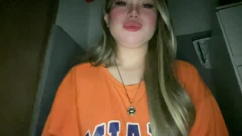 Snapshot of naughtyrosecum chatting on 16, 6, 2026 Rose Wilson online show from 16, 6, 2026
