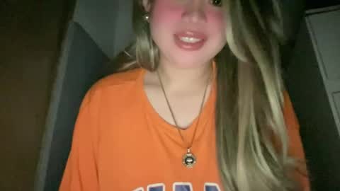 Snapshot of naughtyrosecum chatting on 25, 6, 2026 Rose Wilson online show from 25, 6, 2026