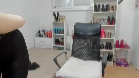 naughtysabine1 online show from 4, 4, 2026