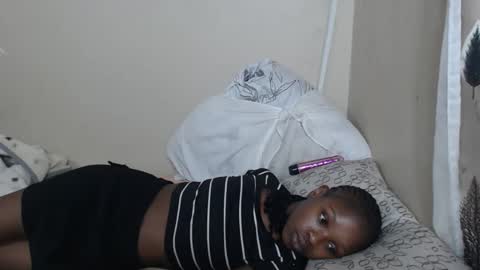 nawtylarissa_ online show from 13, 9, 2025