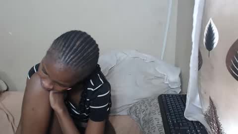 nawtylarissa_ online show from 25, 9, 2025