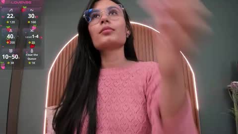 Naye  online show from 8, 11, 2025