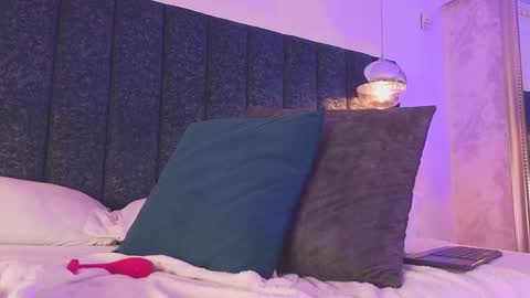 Snapshot of naylapot_ chatting on 8, 2, 2025 Juli online show from 8, 2, 2025